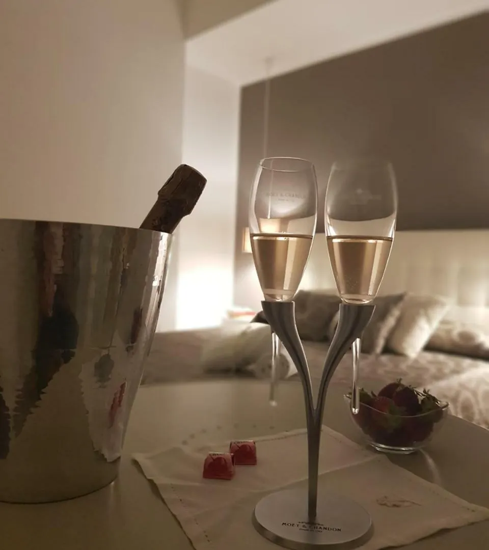 Bed & Breakfast Gocce Di Girgenti - Comfort Suites Agrigento