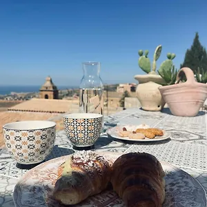  Gasthof La Mennulara La Terrazza Del Centro Storico