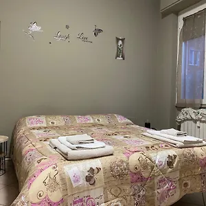 Affittacamere Casa Giulia Forum Assago M2 M1 Milano Centro Italia